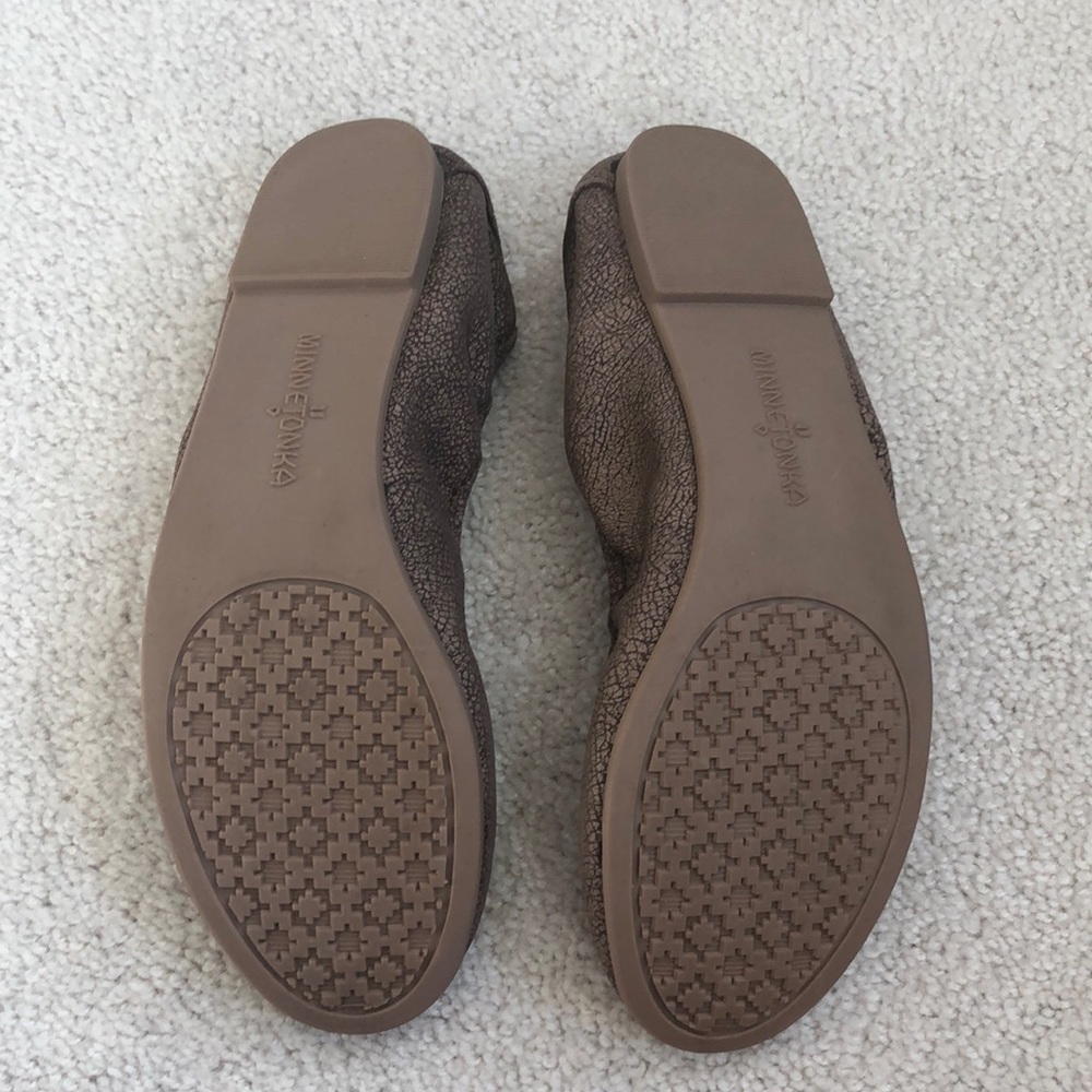NWOB Minnetonka Anna Flats - Picture 2 of 3